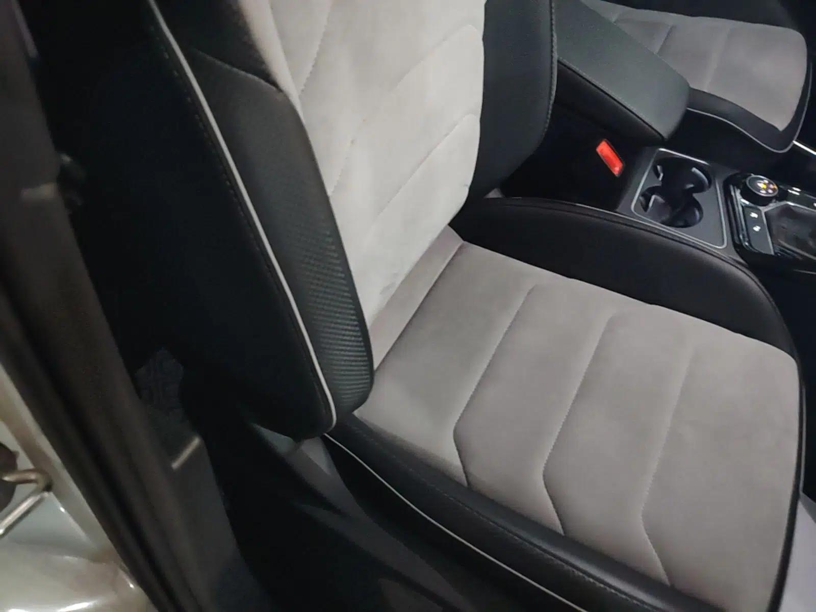 Volkswagen Tayron X 2020 380TSI Four-Wheel Drive Flagship Smart Connectivity Version — миниатюра 28