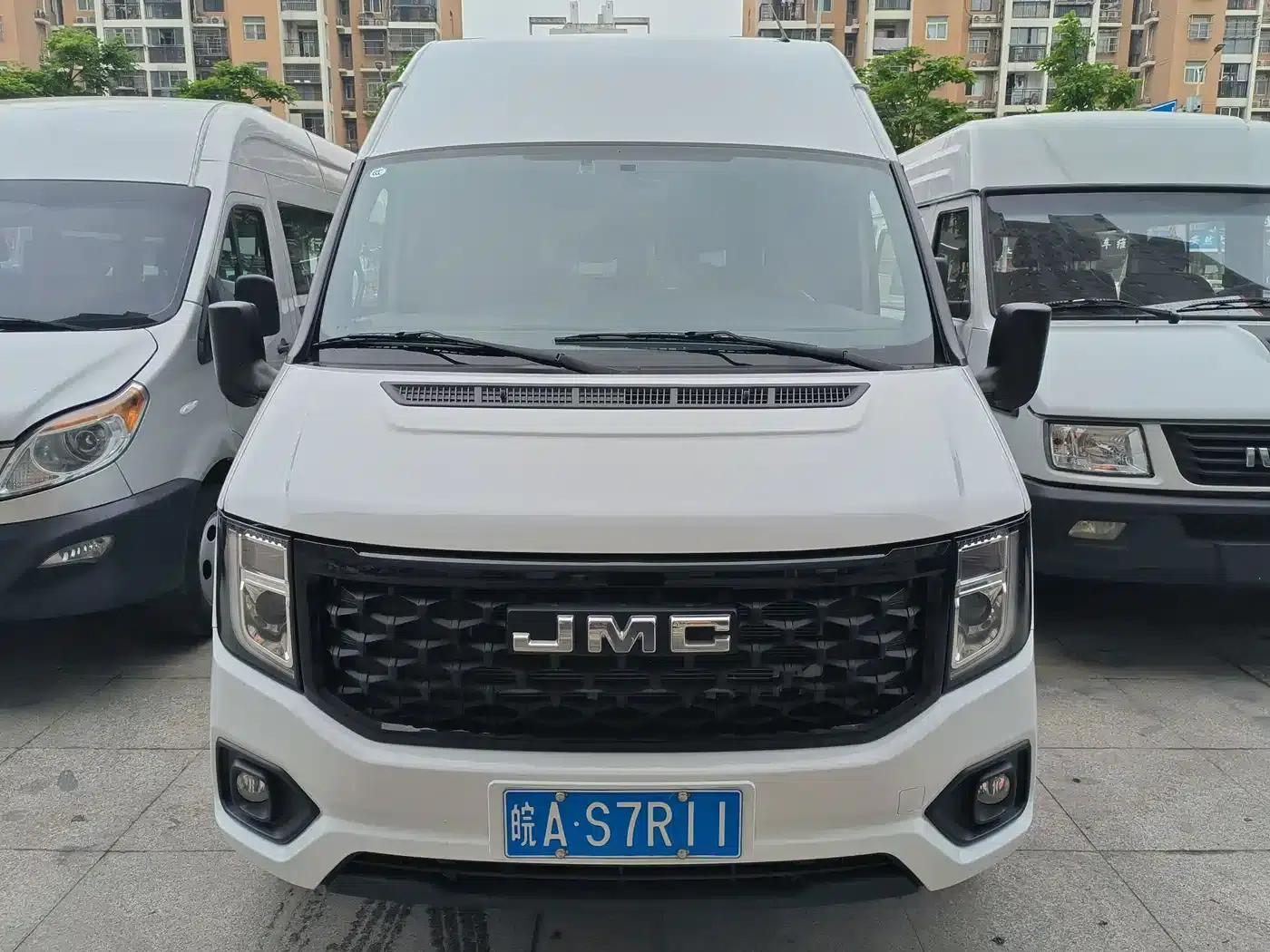 Jiangling Fushun 2025 2.0T 8AT Diesel Medium-Wheelbase High-Roof Commercial and Multi-Purpose Passenger Vehicle (7 Seats) — миниатюра 2