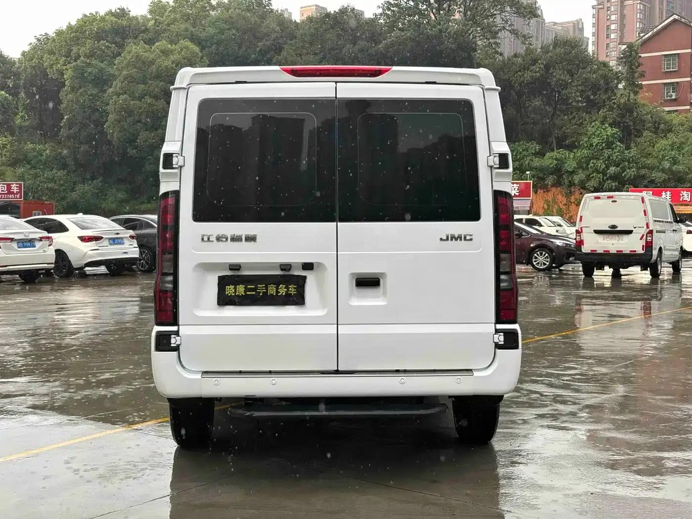 Jiangling Fushun 2025 2.0T 8AT Diesel Short Wheelbase Low Roof Commercial Multi-purpose Passenger Vehicle, 5/6 Seats, Double Tailgate — миниатюра 12