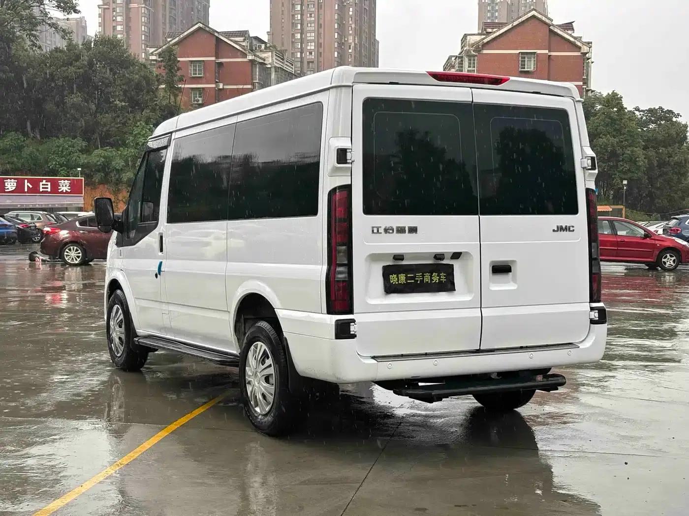Jiangling Fushun 2025 2.0T 8AT Diesel Short Wheelbase Low Roof Commercial Multi-purpose Passenger Vehicle, 5/6 Seats, Double Tailgate — миниатюра 13