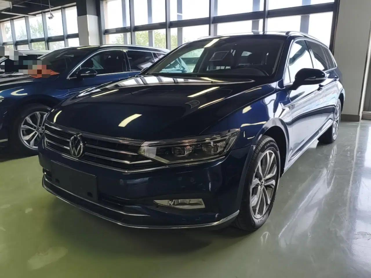 Volkswagen Variant 2021 2.0T Comfort Edition — миниатюра 1