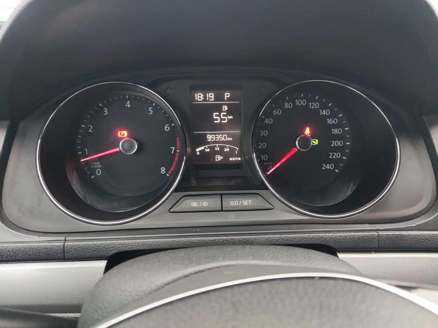 Volkswagen Gran Lavida 2015 1.6L Automatic Comfort Edition — миниатюра 14