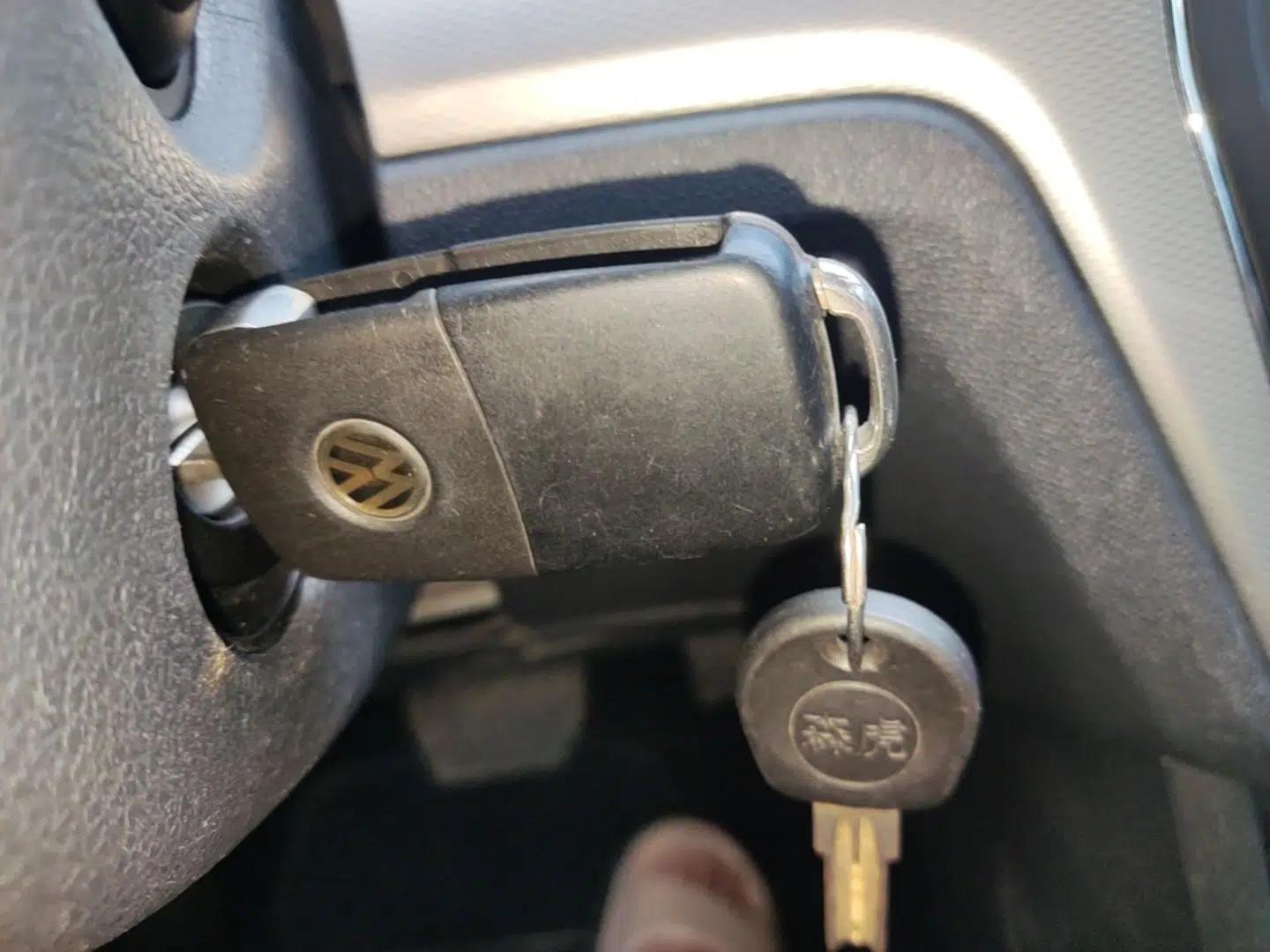 Volkswagen Gran Lavida 2015 1.6L Automatic Comfort Edition — миниатюра 22