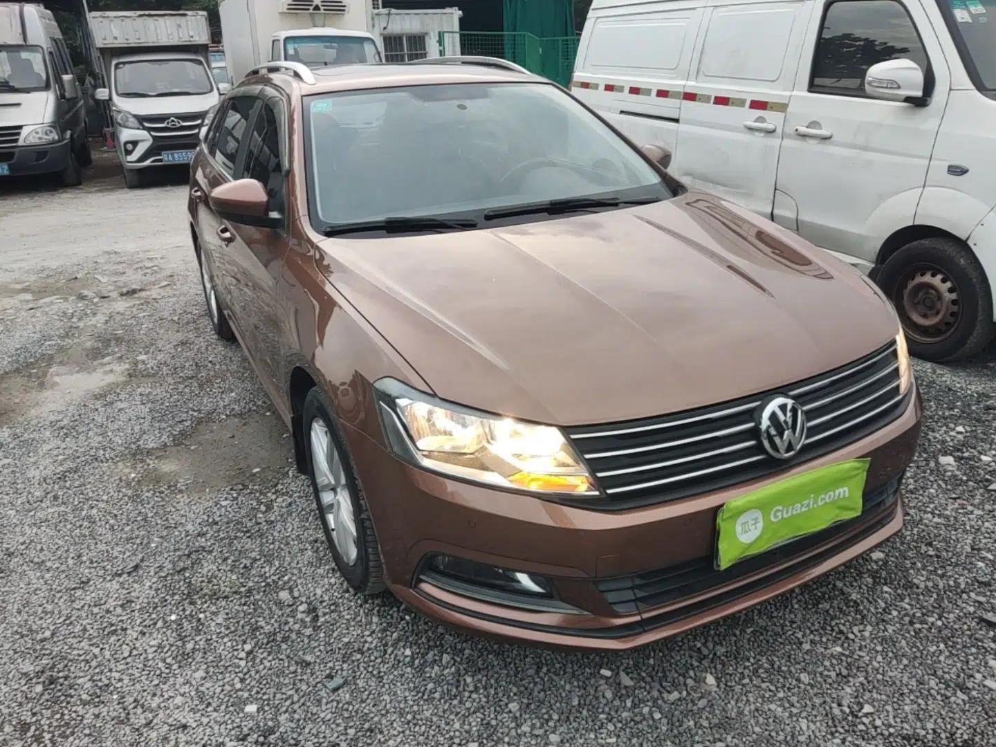 Volkswagen Gran Lavida 2015 1.6L Automatic Comfort Edition — миниатюра 6