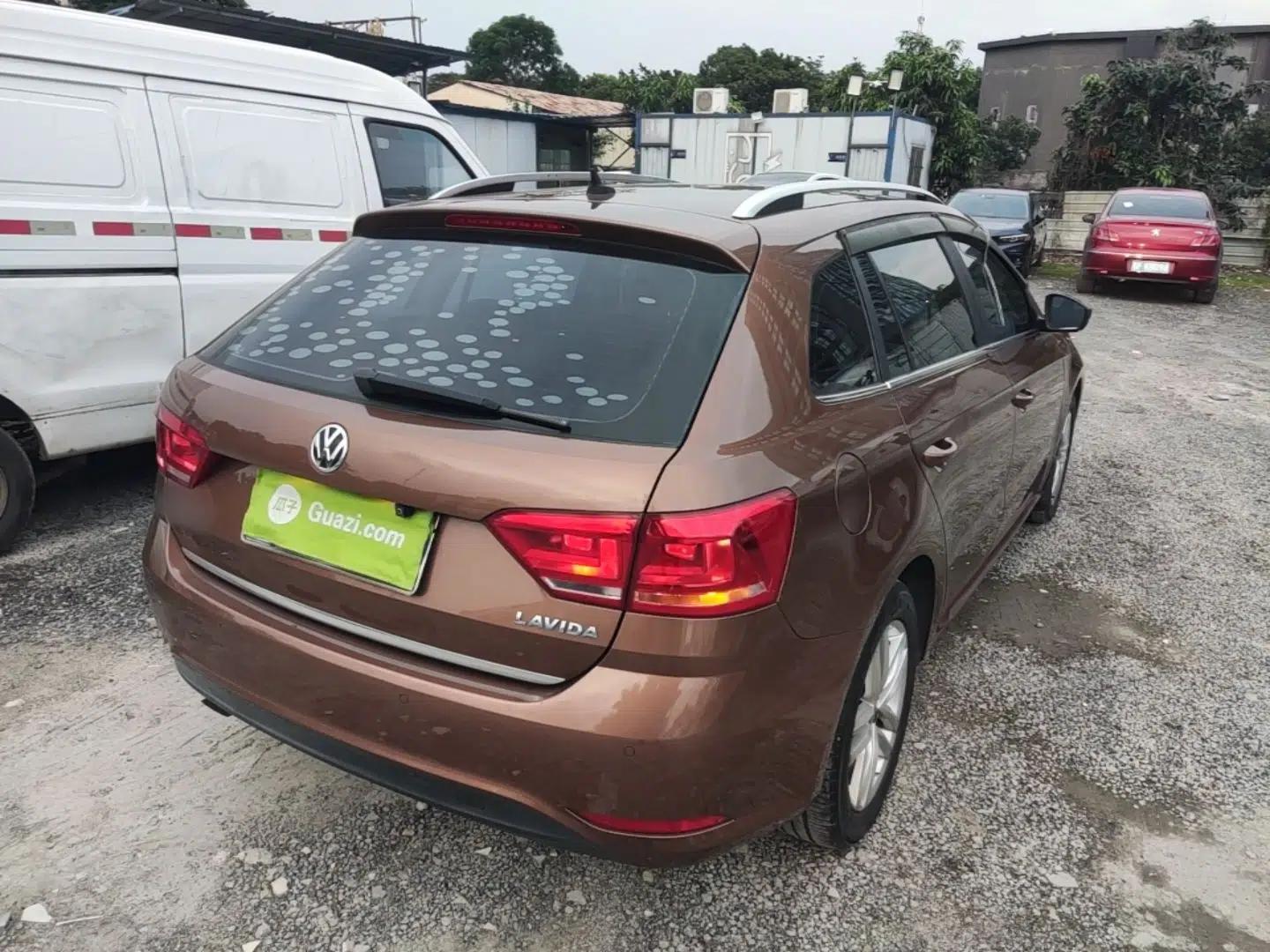 Volkswagen Gran Lavida 2015 1.6L Automatic Comfort Edition — миниатюра 8