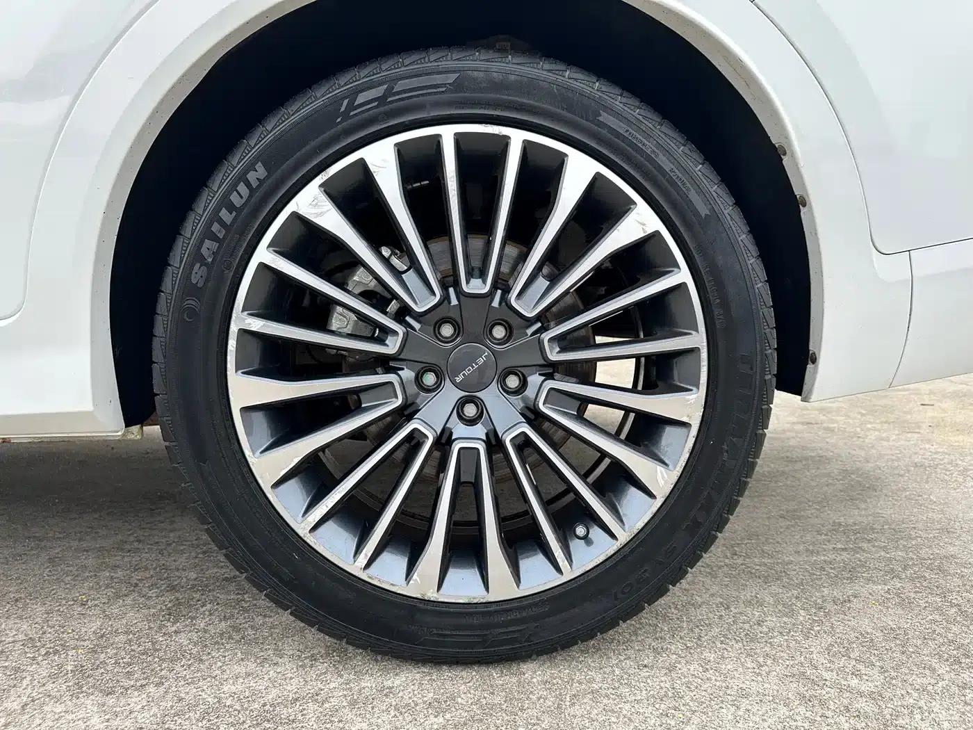 Jetour X70 2020 1.5T DCT Premium Edition 5-seater — миниатюра 17