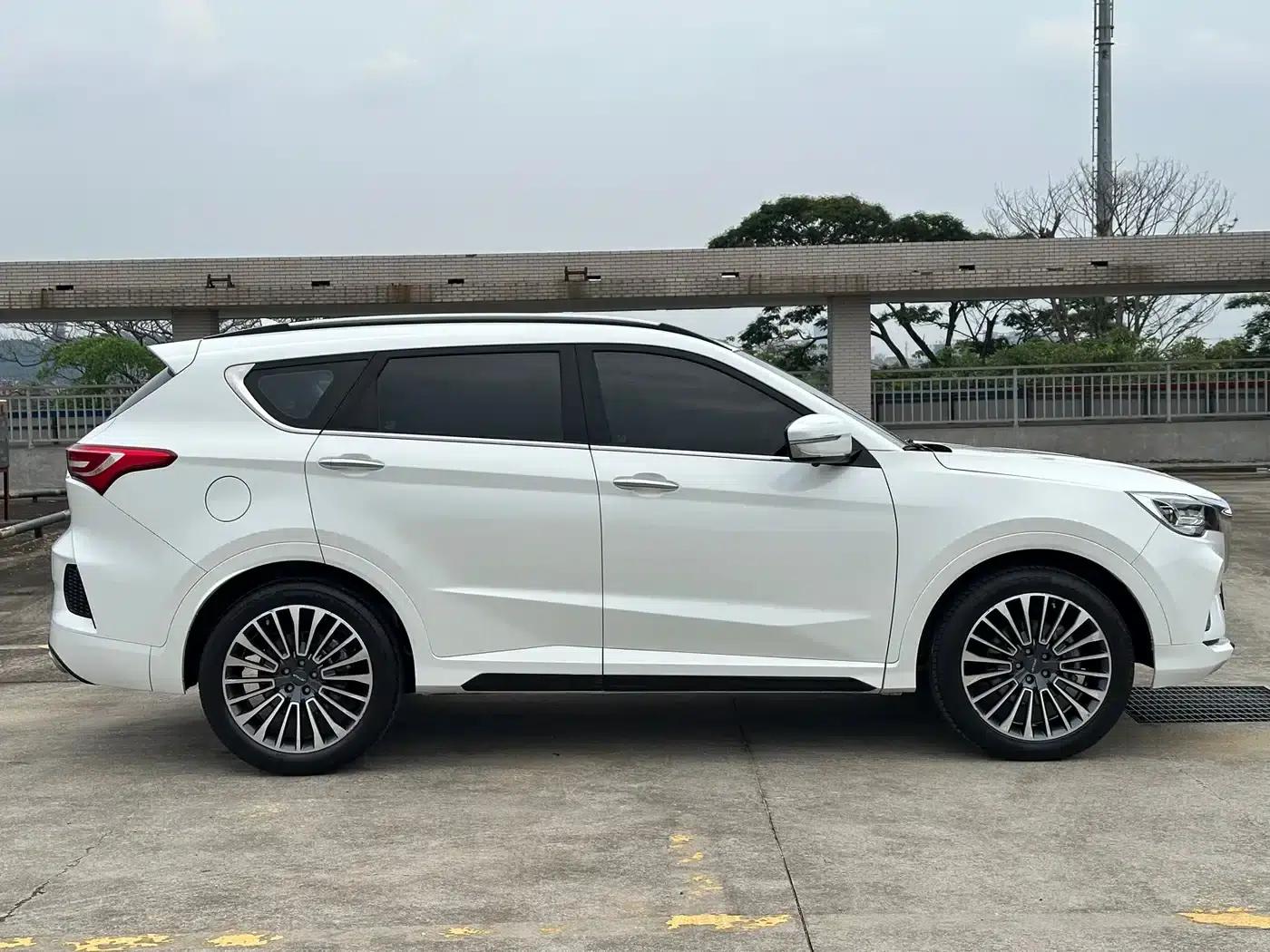 Jetour X70 2020 1.5T DCT Premium Edition 5-seater — миниатюра 4