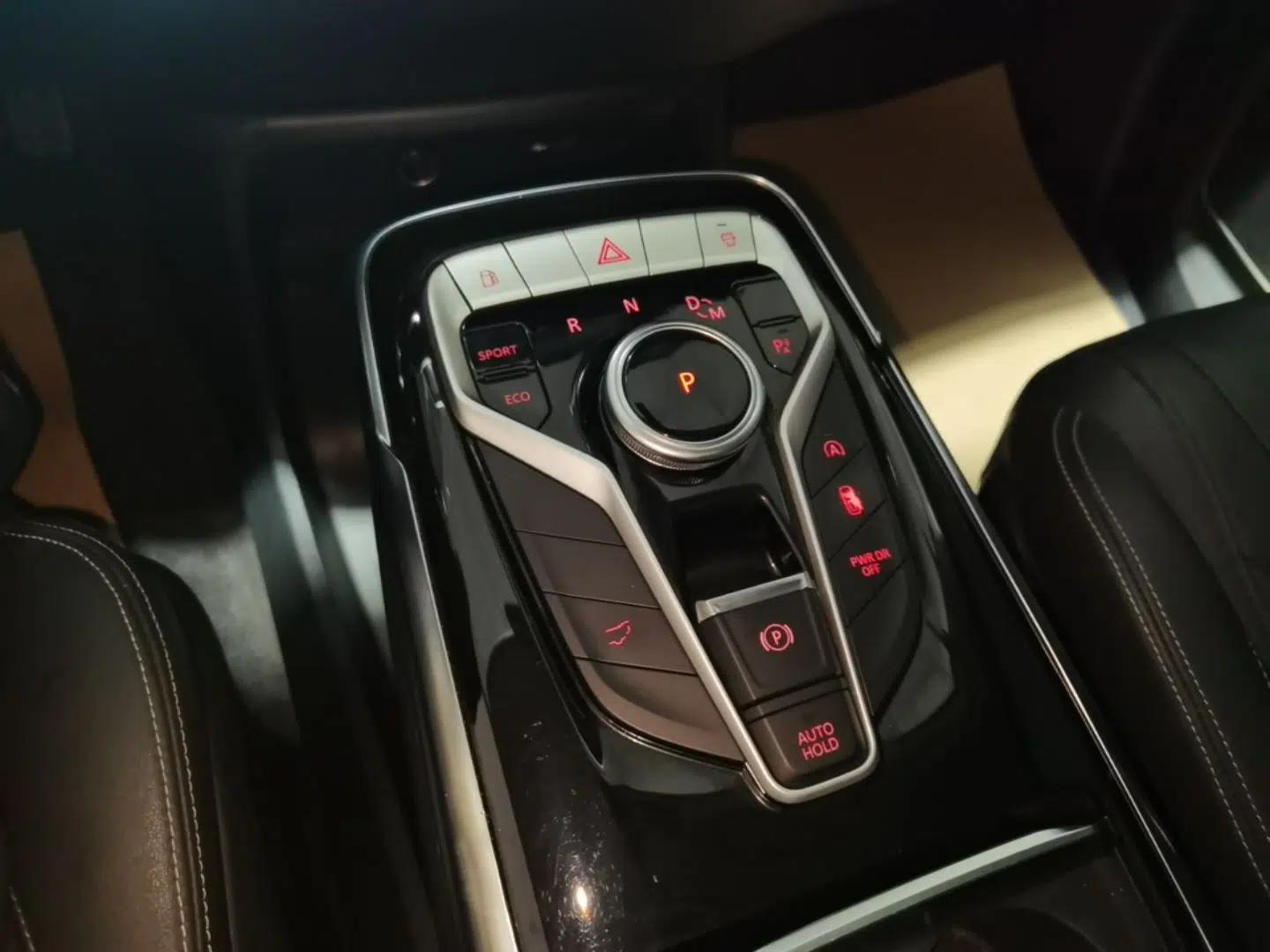 SAIC MAXUS G20 2021 PLUS 2.0T Gasoline Automatic Luxury Edition — миниатюра 16