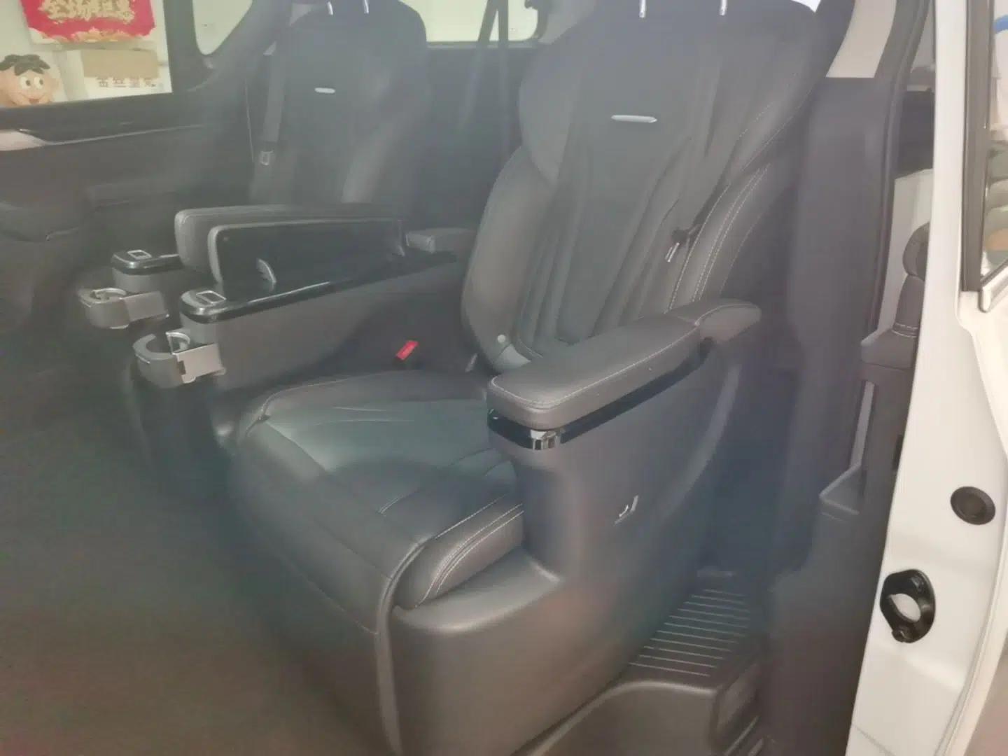 SAIC MAXUS G20 2021 PLUS 2.0T Gasoline Automatic Luxury Edition — миниатюра 19