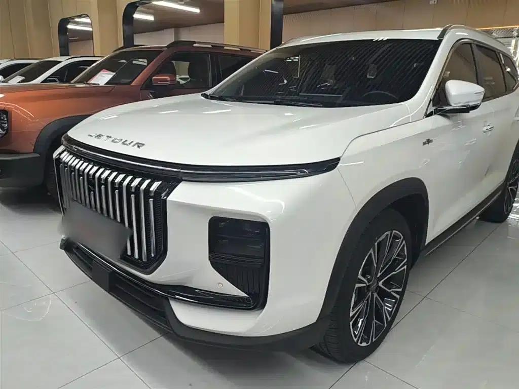 Jetour X90 PRO 2024 2.0T DCT Premium Edition 7-seater — миниатюра 1