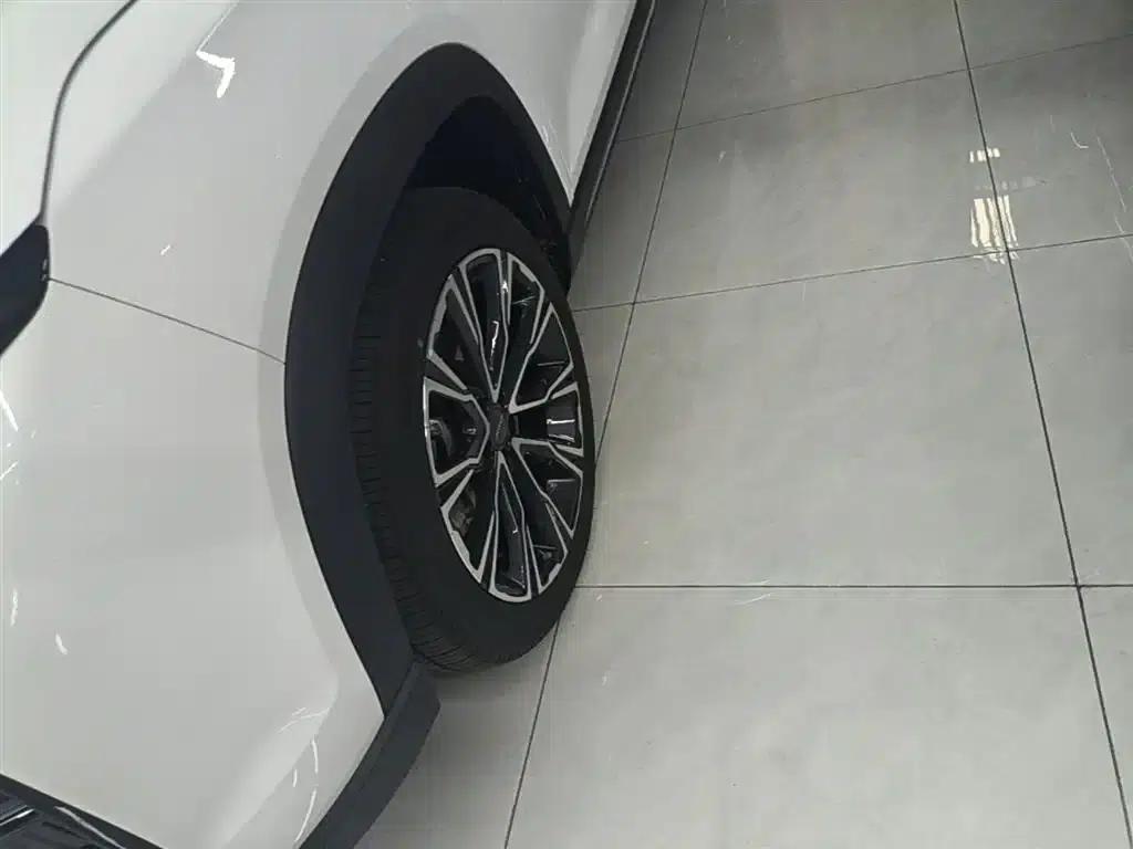 Jetour X90 PRO 2024 2.0T DCT Premium Edition 7-seater — миниатюра 23