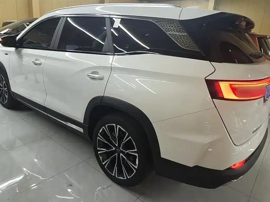 Jetour X90 PRO 2024 2.0T DCT Premium Edition 7-seater — миниатюра 5