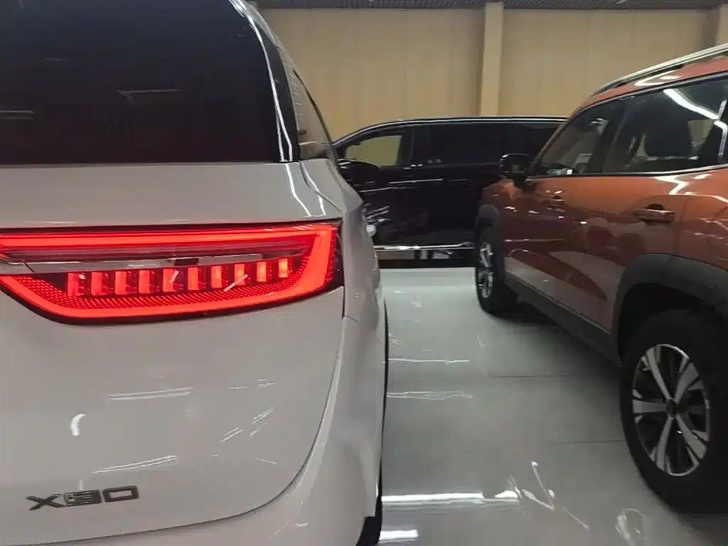 Jetour X90 PRO 2024 2.0T DCT Premium Edition 7-seater — миниатюра 8