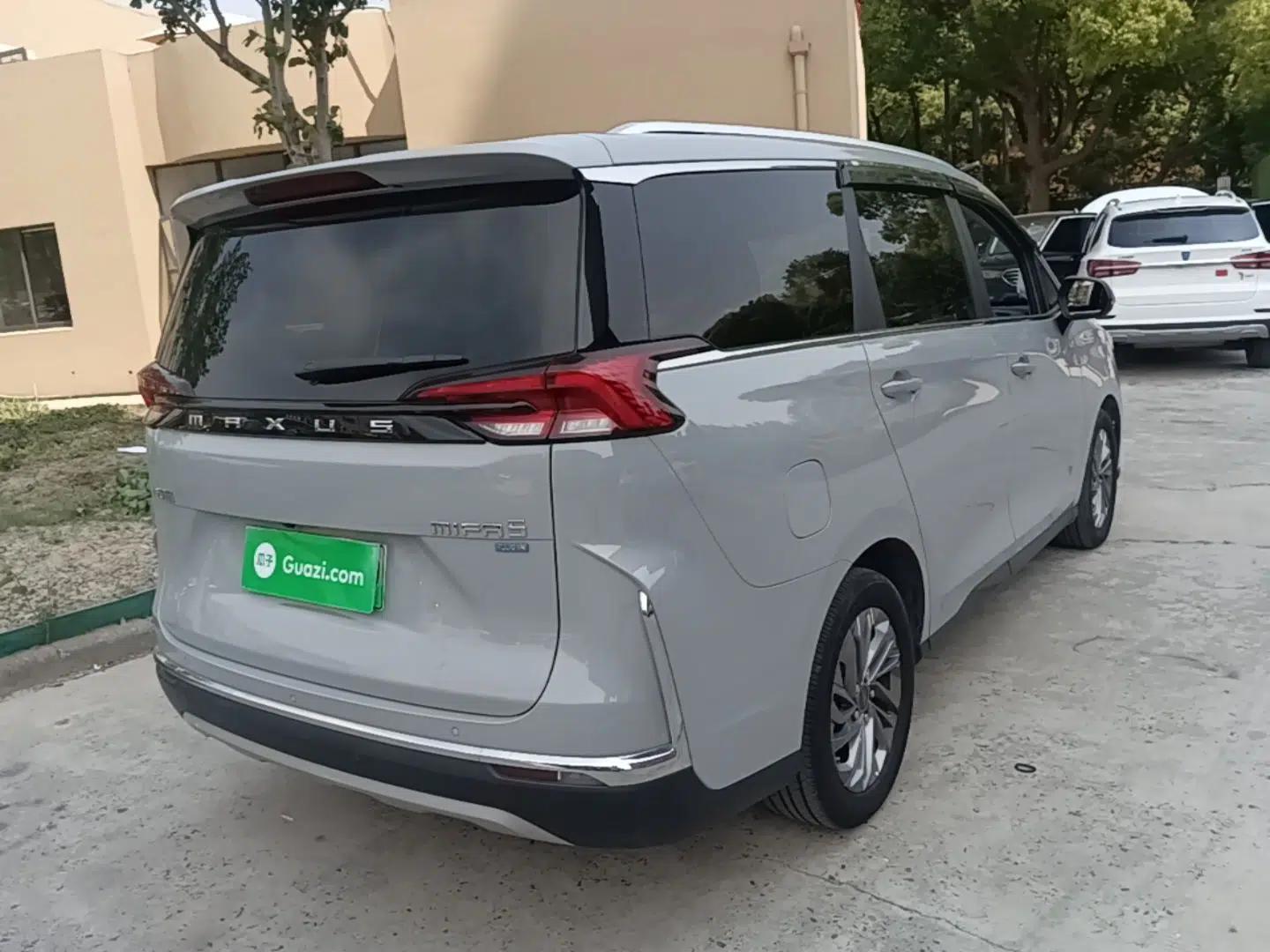 SAIC MAXUS Dajia 5 2024 Restyled 1.3T Plug-in Enjoyment Version 7 Seats — миниатюра 6