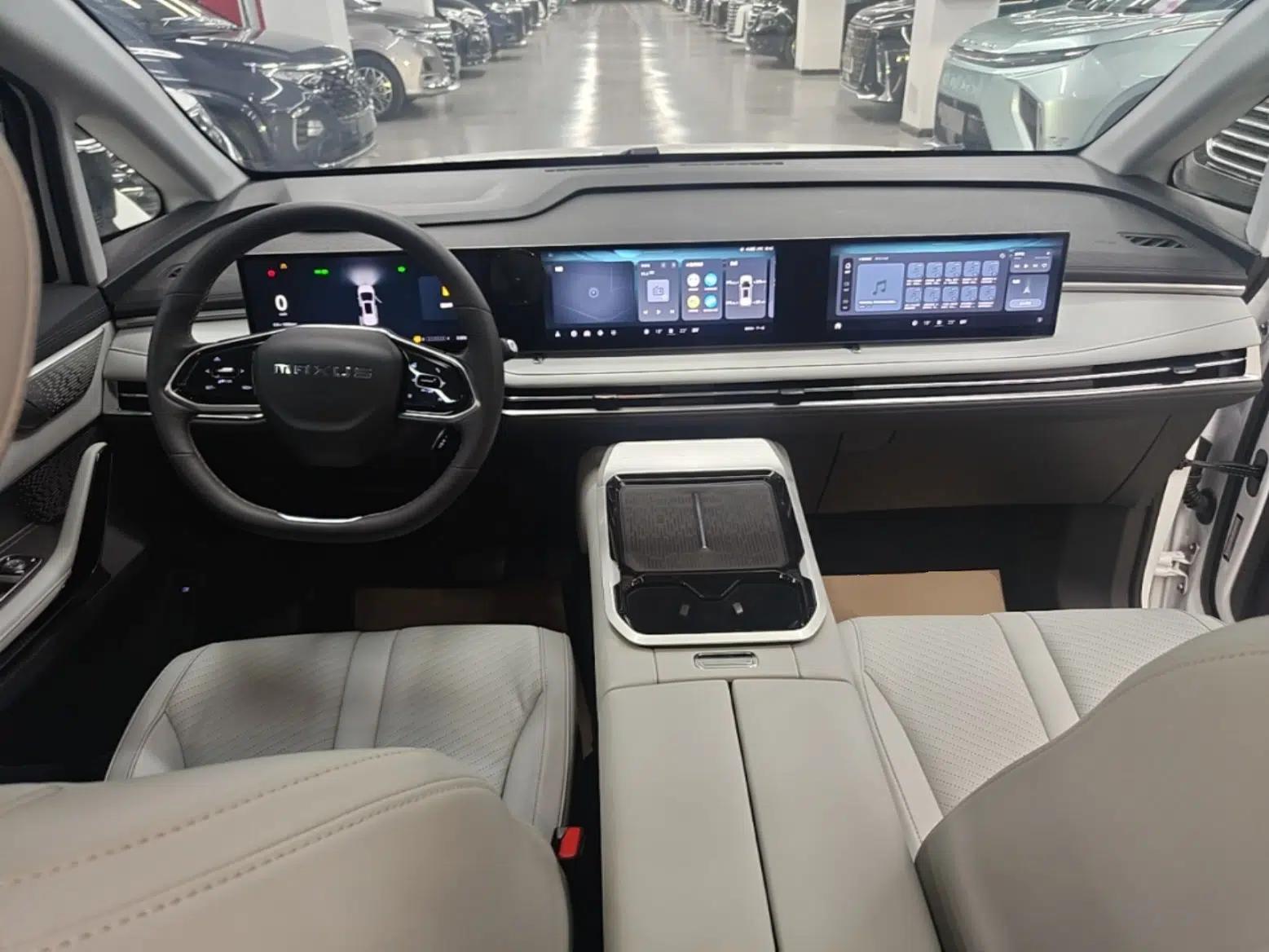 SAIC MAXUS G70 2024 2.0T Automatic Flagship Version 7 Seats — миниатюра 12