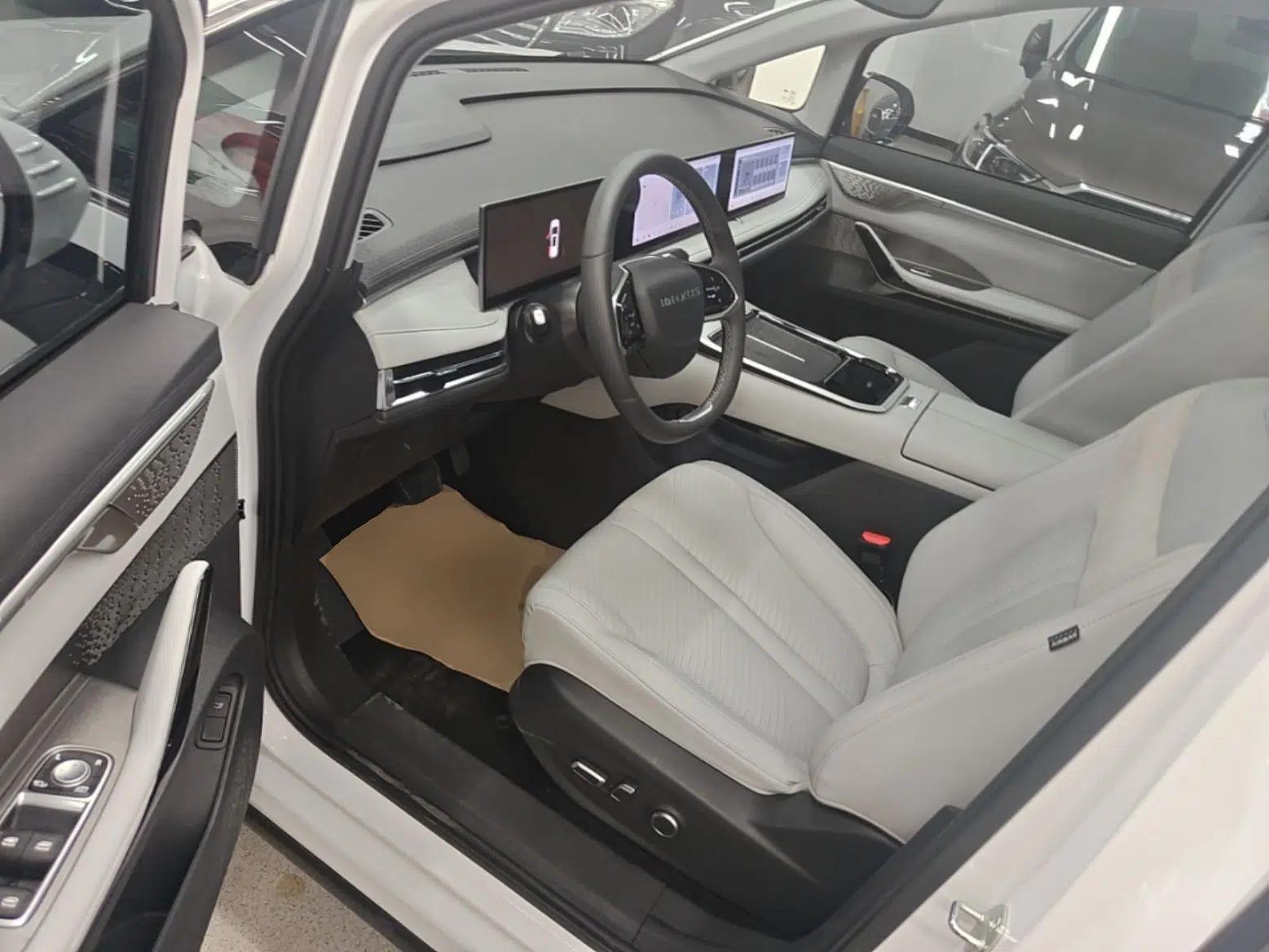 SAIC MAXUS G70 2024 2.0T Automatic Flagship Version 7 Seats — миниатюра 18