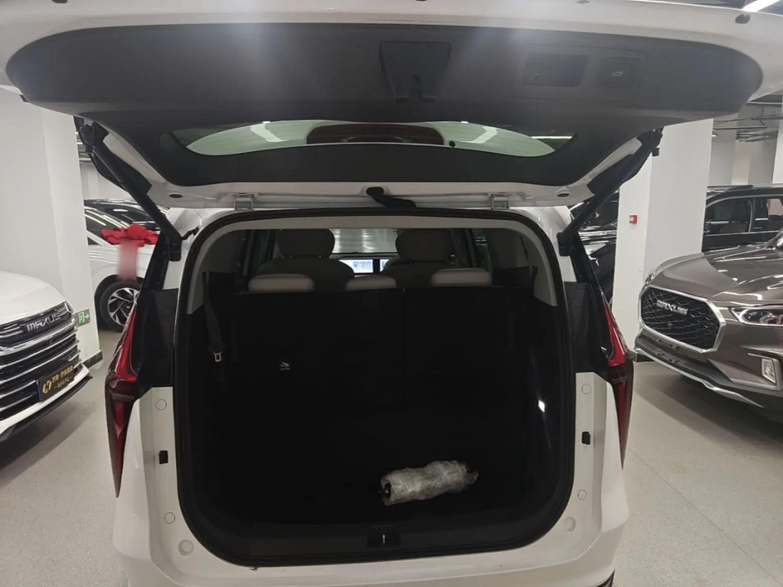 SAIC MAXUS G70 2024 2.0T Automatic Flagship Version 7 Seats — миниатюра 21