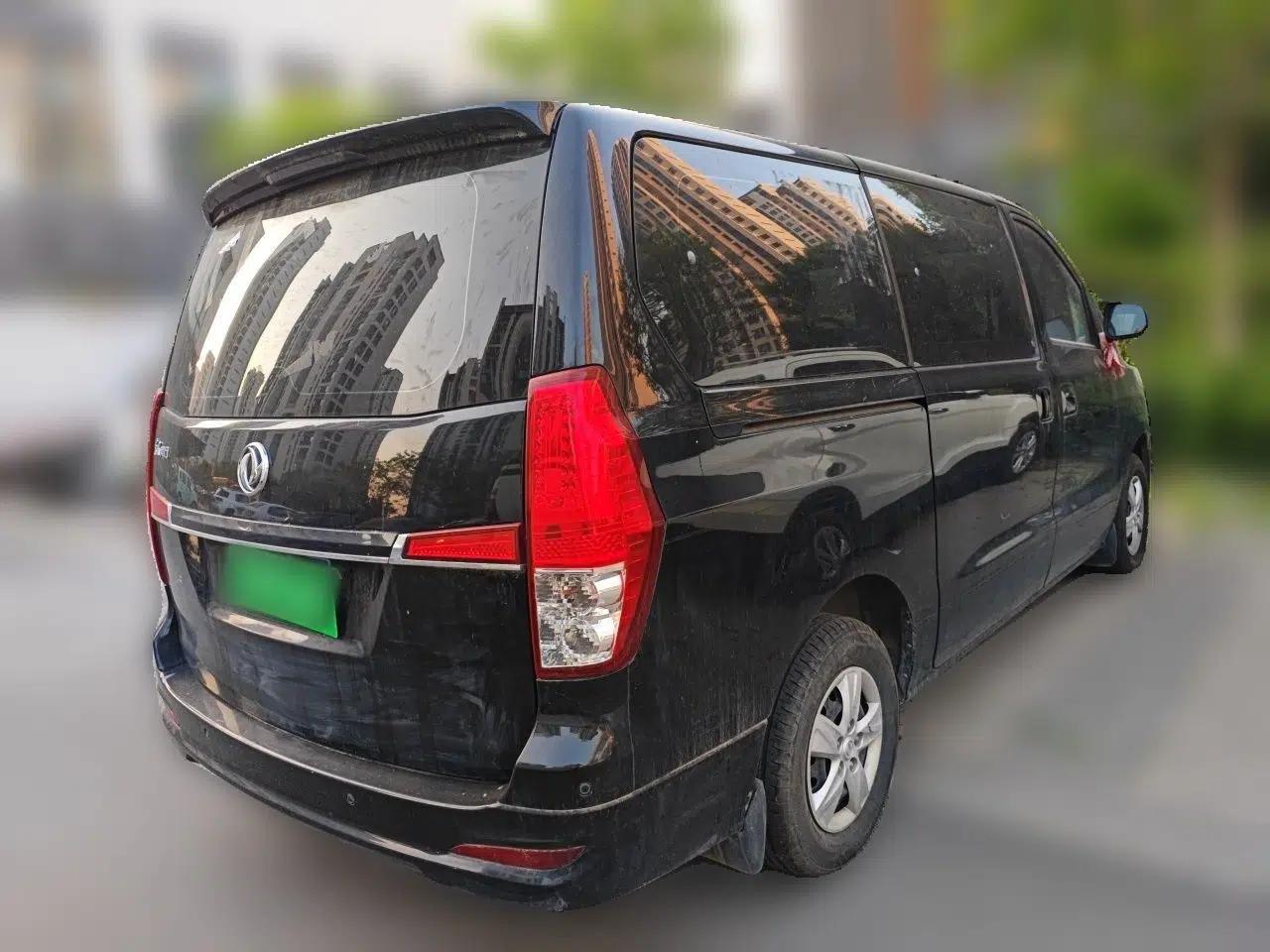 FORTHING Lingzhi PLUS 2021 Travel Edition 2.0L Manual Comfort Version 7 Seats — миниатюра 6