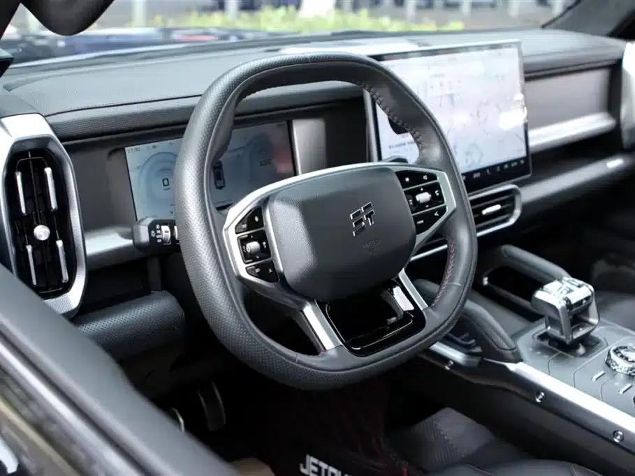 Jetour Traveler C-DM 2025 Model C-DM 208KM Forest Edition 5-Seater — миниатюра 8