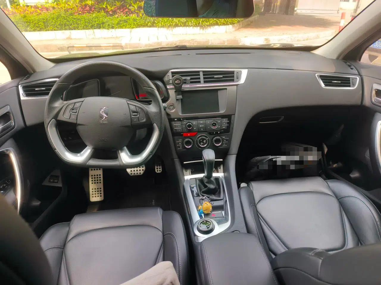 DS 6 2014 1.6T Luxury Edition THP200 — миниатюра 10