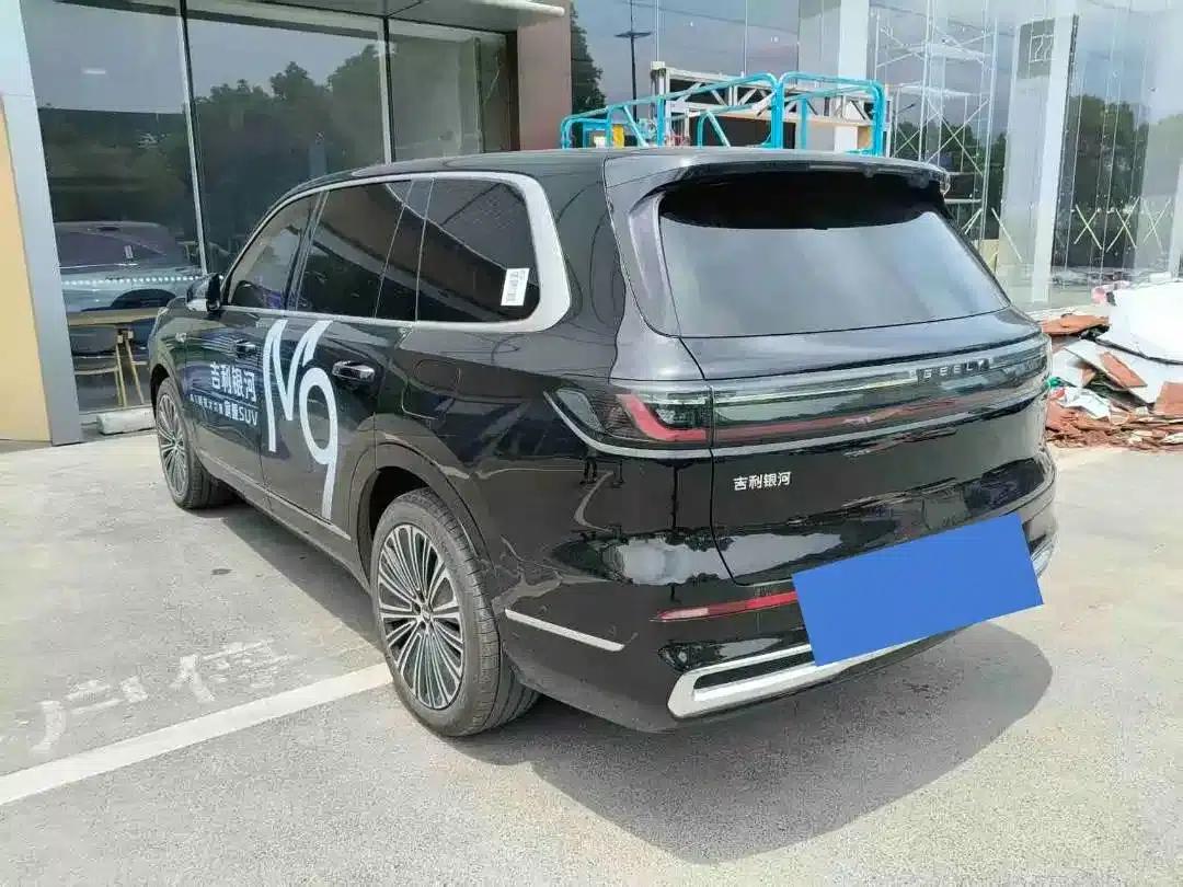 Galaxy M9 2025 210km/h AWD Navigator Edition — миниатюра 6