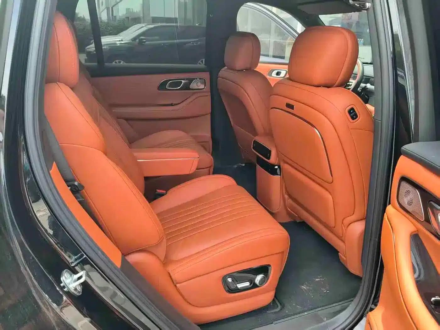 Galaxy M9 2025 210km/h AWD Navigator Edition — миниатюра 7