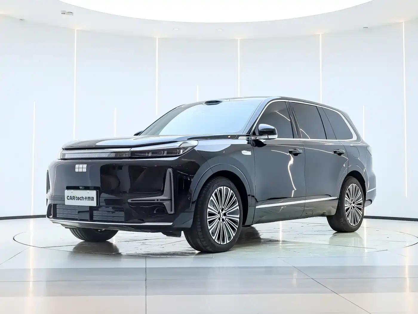 Galaxy M9 2025 210km/h AWD Navigator Edition — миниатюра 2