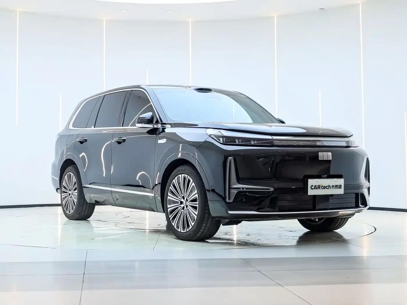 Galaxy M9 2025 210km/h AWD Navigator Edition — миниатюра 15