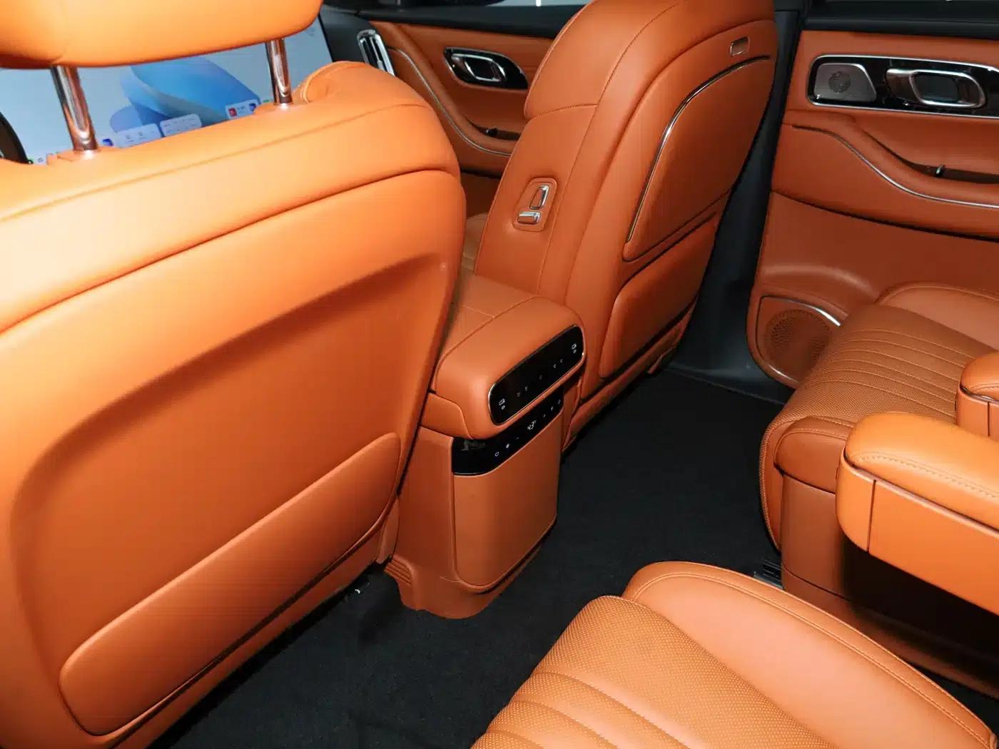 Galaxy M9 2025 210km/h AWD Navigator Edition — миниатюра 4