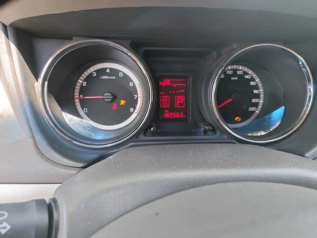 Dongfeng Aeolus A60 2014 1.6L Automatic Prestige Model — миниатюра 12