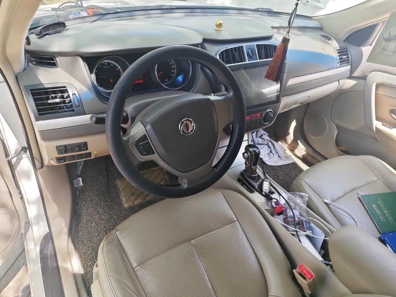 Dongfeng Aeolus A60 2014 1.6L Automatic Prestige Model — миниатюра 10