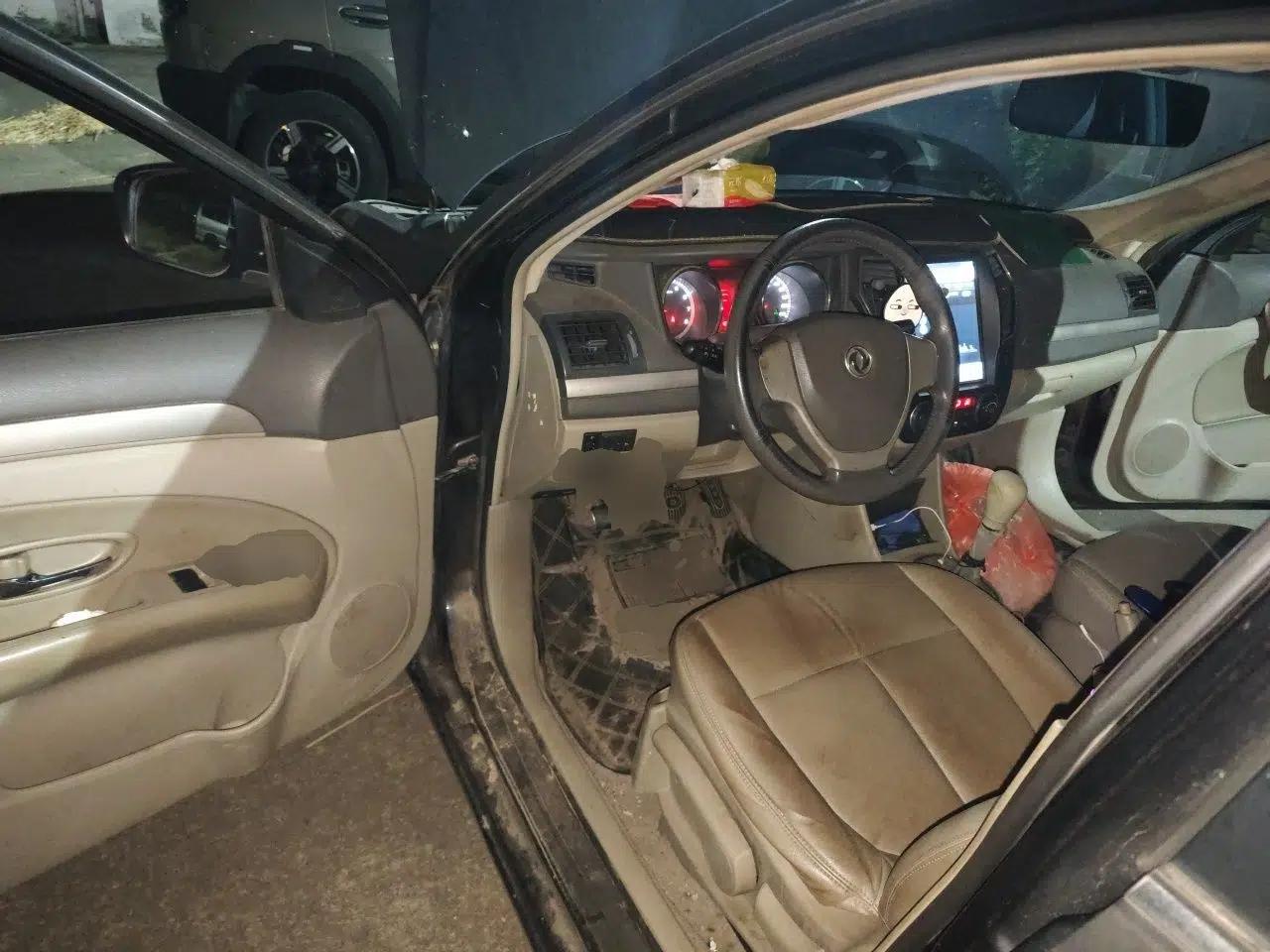 Dongfeng Aeolus A60 2012 1.6L Manual Luxury Model — миниатюра 17