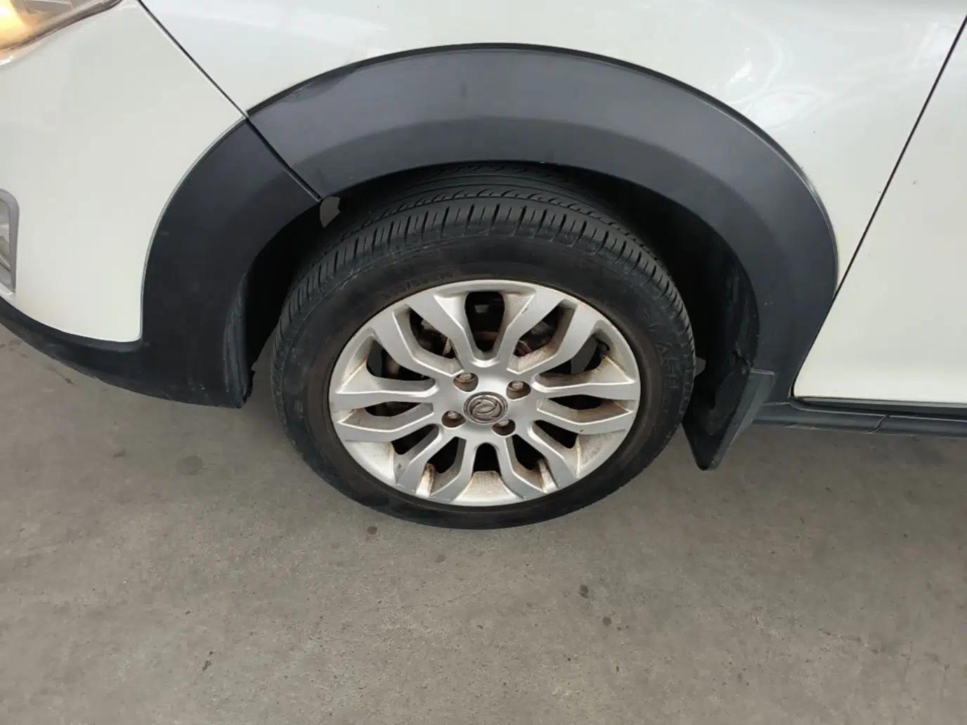 Dongfeng Aeolus AX3 2016 1.5L Manual Shangkue Model — миниатюра 9