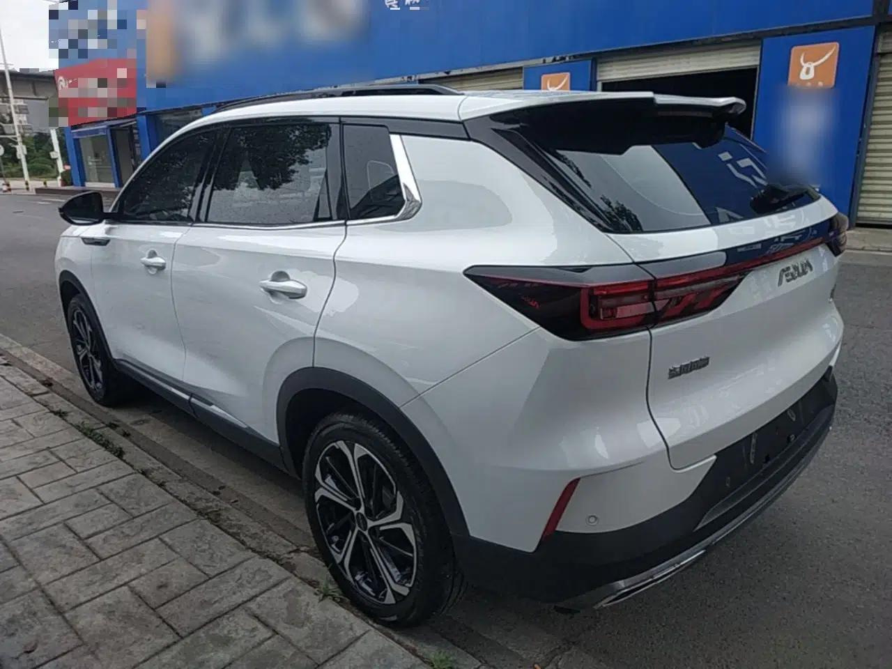 Dongfeng Aeolus Huge 2024 Mach Power 1.5T Luxury Model — миниатюра 4