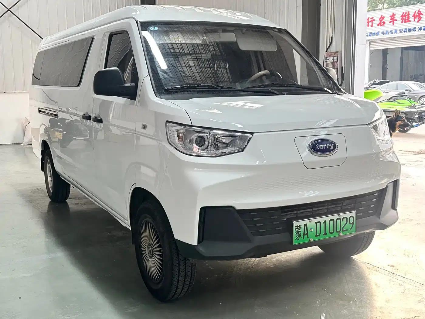 Yangtze Finless Porpoise E7 2025 Entrepreneur Edition, 41.86kWh, 6-seater — миниатюра 3