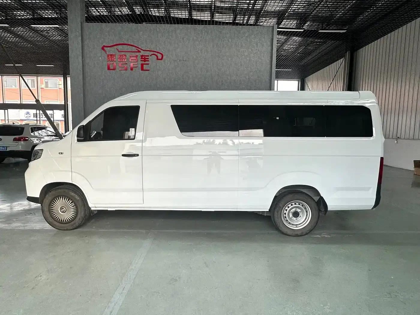 Yangtze Finless Porpoise E7 2025 Entrepreneur Edition, 41.86kWh, 6-seater — миниатюра 4