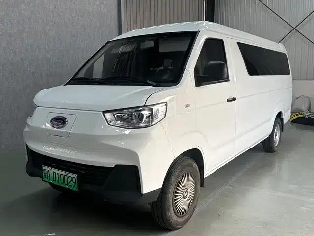 Yangtze Finless Porpoise E7 2025 Entrepreneur Edition, 41.86kWh, 6-seater