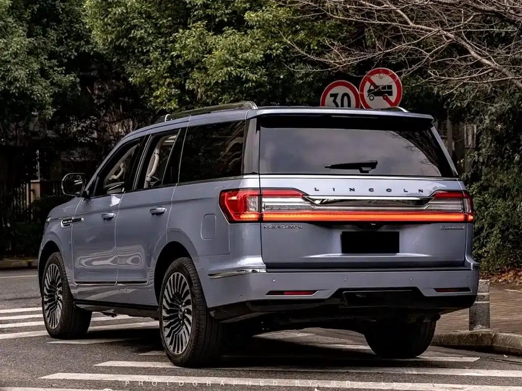 Navigator 2020 3.5T Presidential Series — миниатюра 17