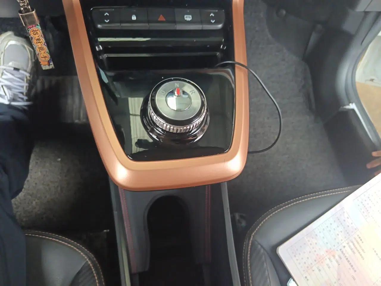 Dongfeng NAMMI BOX 2022 Chasing Wind Edition 351 km Advanced Model — миниатюра 15