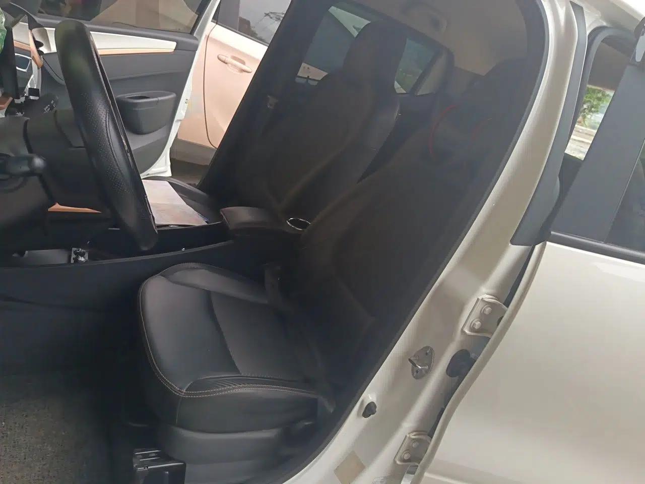 Dongfeng NAMMI BOX 2022 Chasing Wind Edition 351 km Advanced Model — миниатюра 17