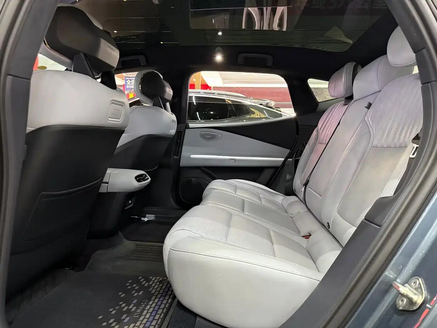 Lynk & Co Z10 2024 Model 95kWh 702km AWD Intelligent Driving Ultra — миниатюра 19