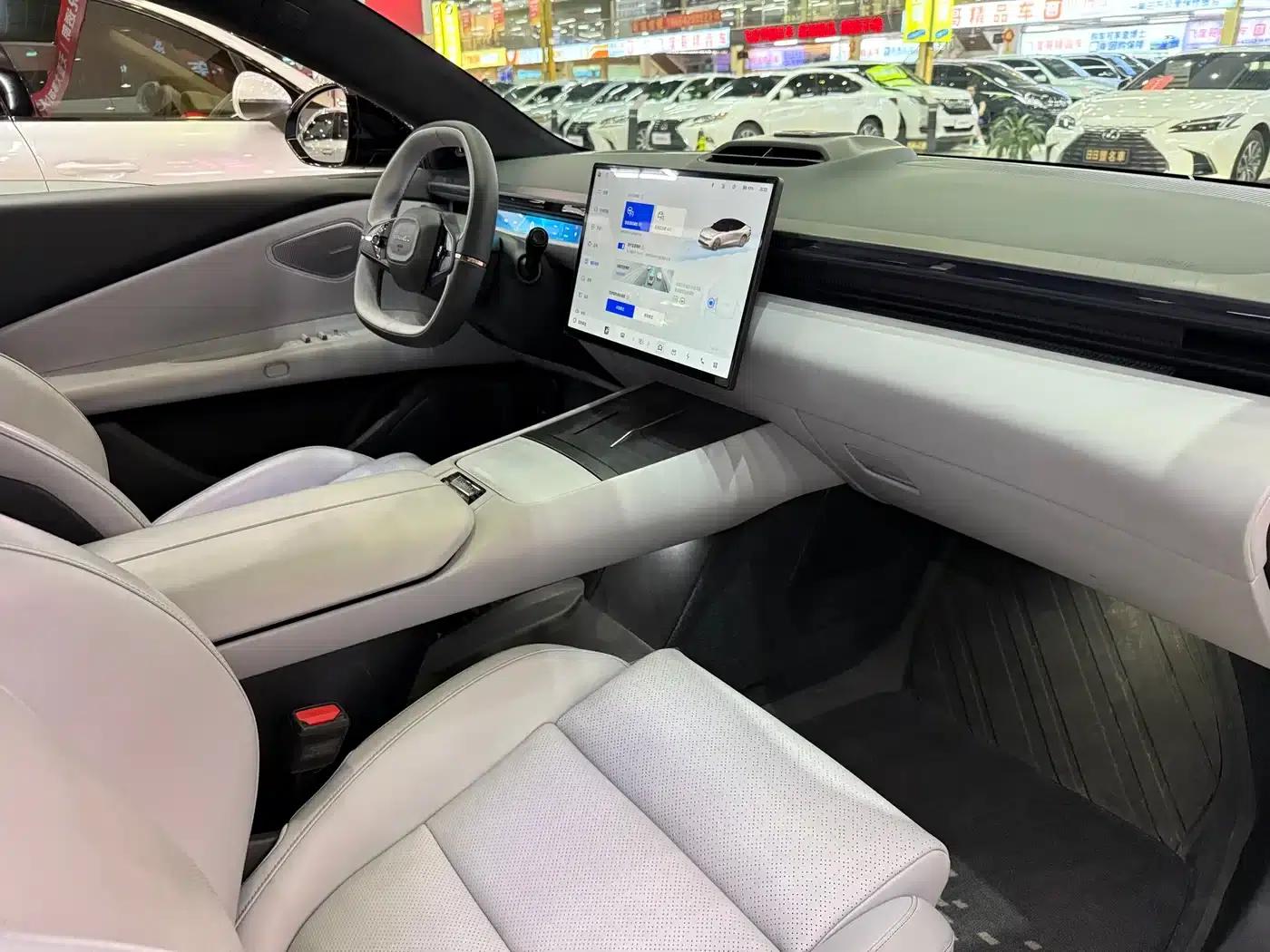 Lynk & Co Z10 2024 Model 95kWh 702km AWD Intelligent Driving Ultra — миниатюра 29