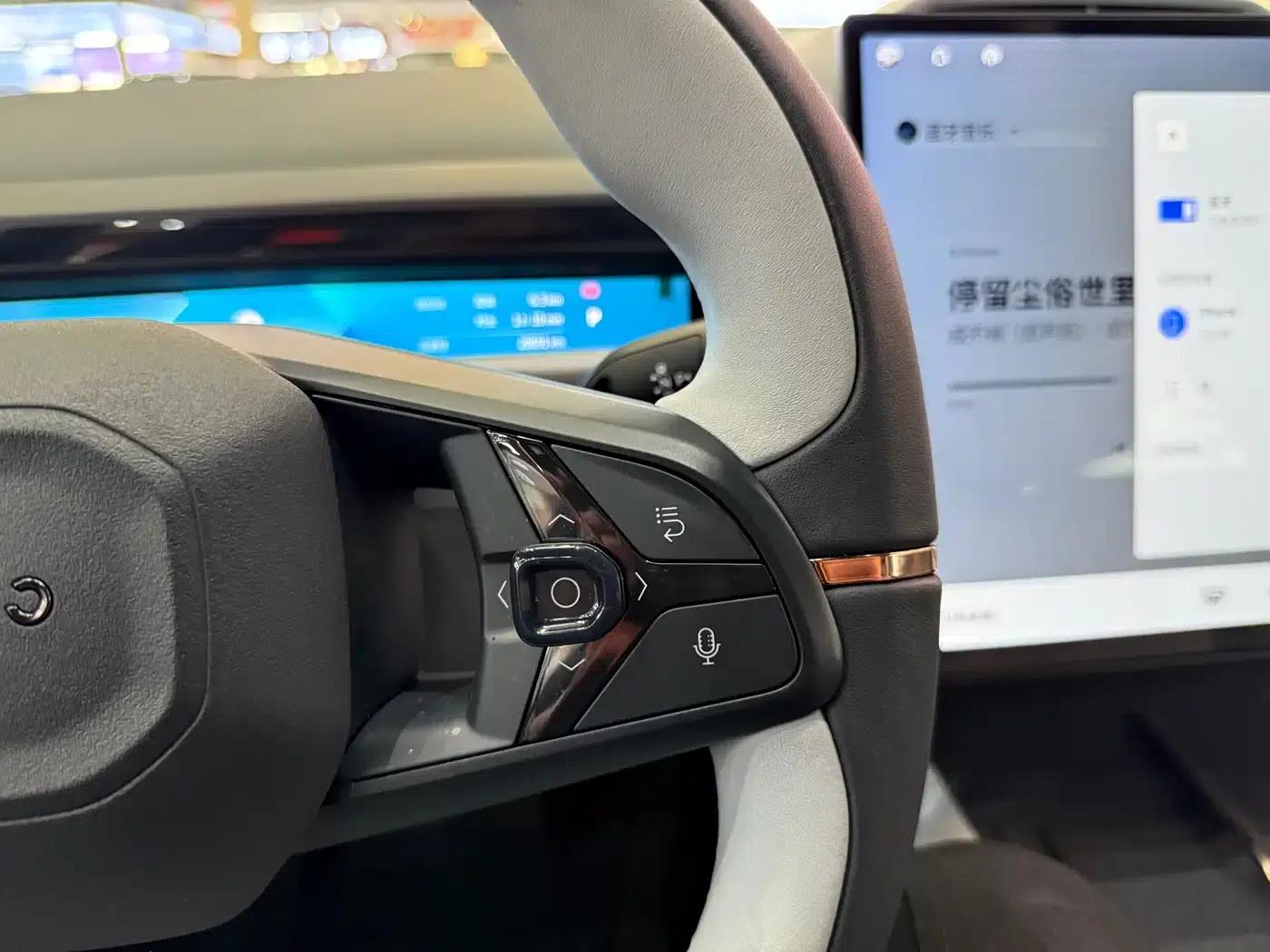 Lynk & Co Z10 2024 Model 95kWh 702km AWD Intelligent Driving Ultra — миниатюра 8