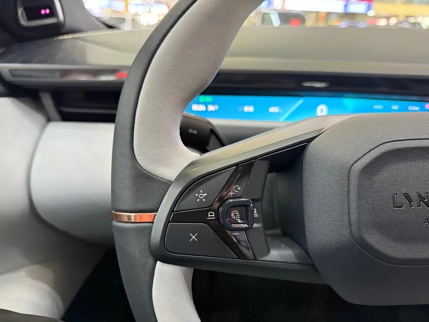 Lynk & Co Z10 2024 Model 95kWh 702km AWD Intelligent Driving Ultra — миниатюра 9