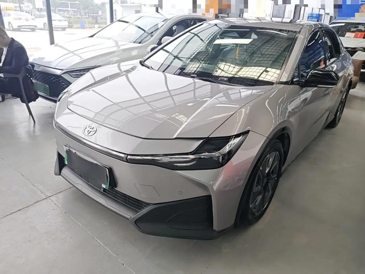 Toyota bZ3 2023 517 km Elite PRO — миниатюра 1