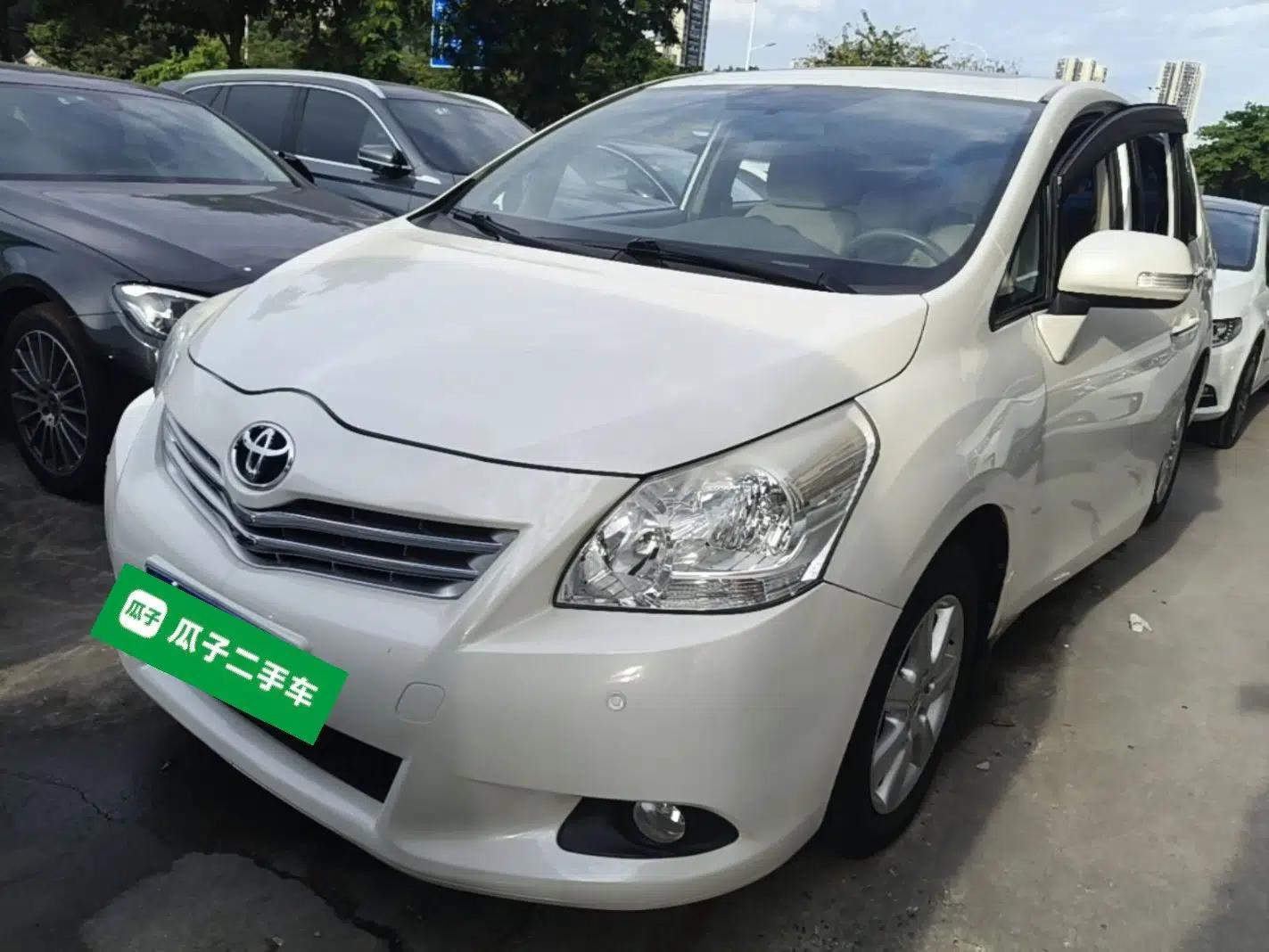 Toyota Verso 2014 Starlight 180G CVT Comfort Edition — миниатюра 1