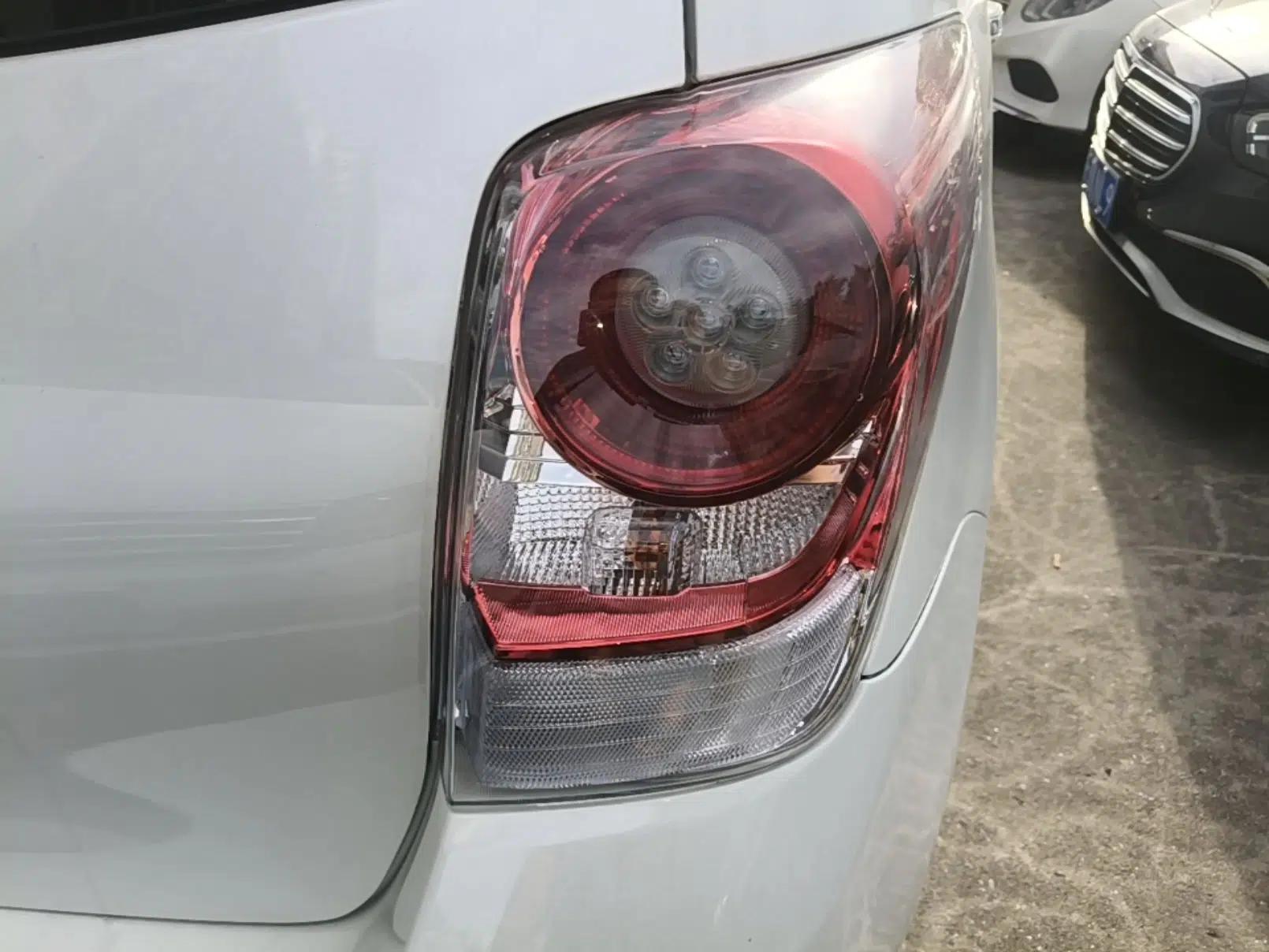 Toyota Verso 2014 Starlight 180G CVT Comfort Edition — миниатюра 7