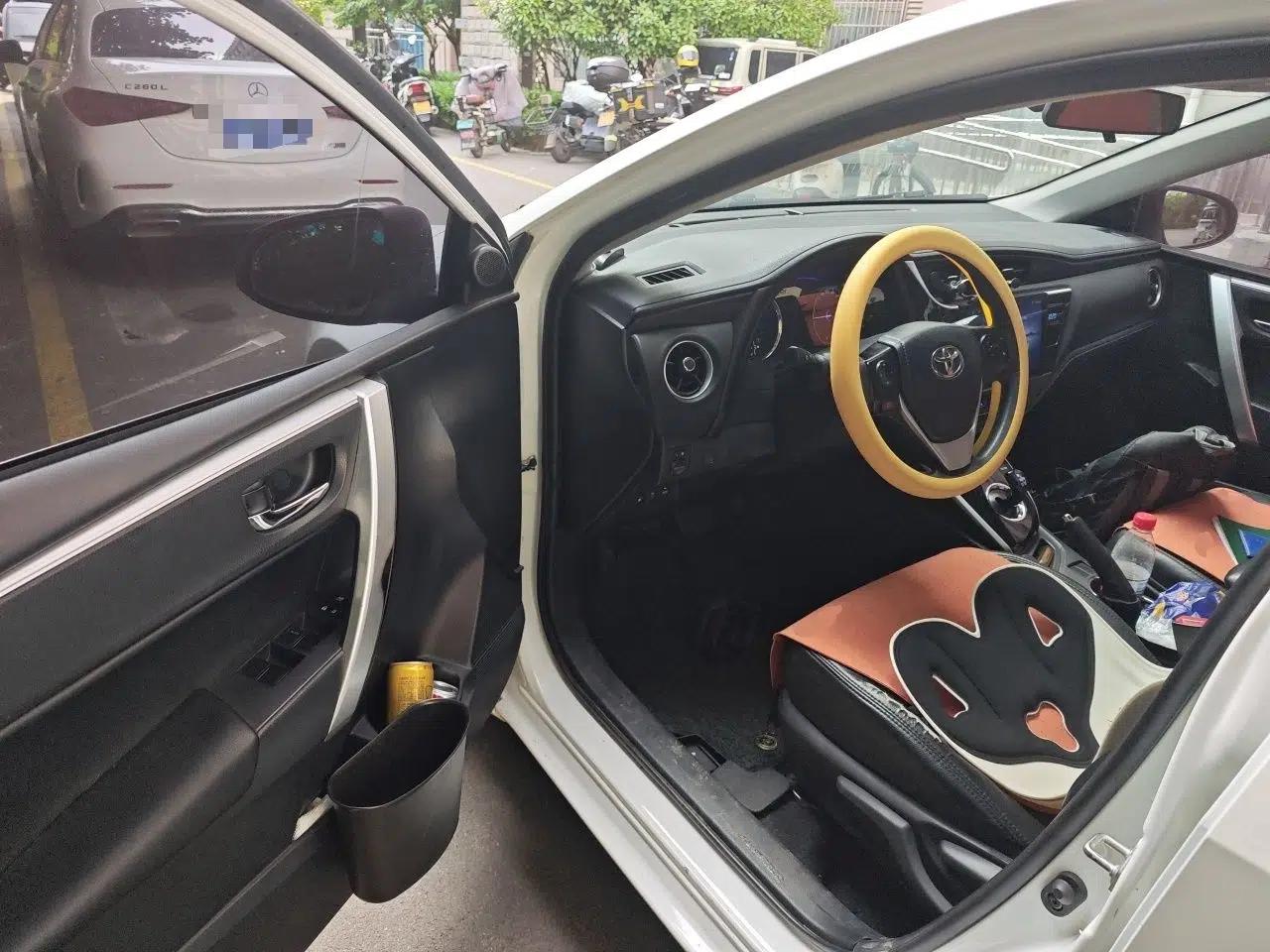 Toyota Corolla Hybrid E+ 2019 1.8L E-CVT Leading Edition — миниатюра 17