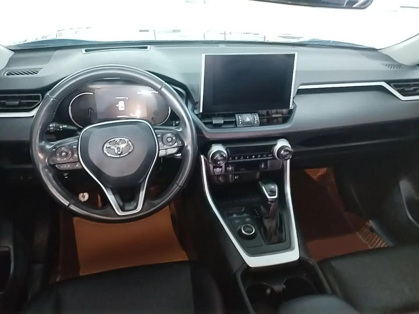 Toyota Wildlander New Energy 2021 High-Performance Edition 2.5L Two-Wheel Drive Powerful Version — миниатюра 13