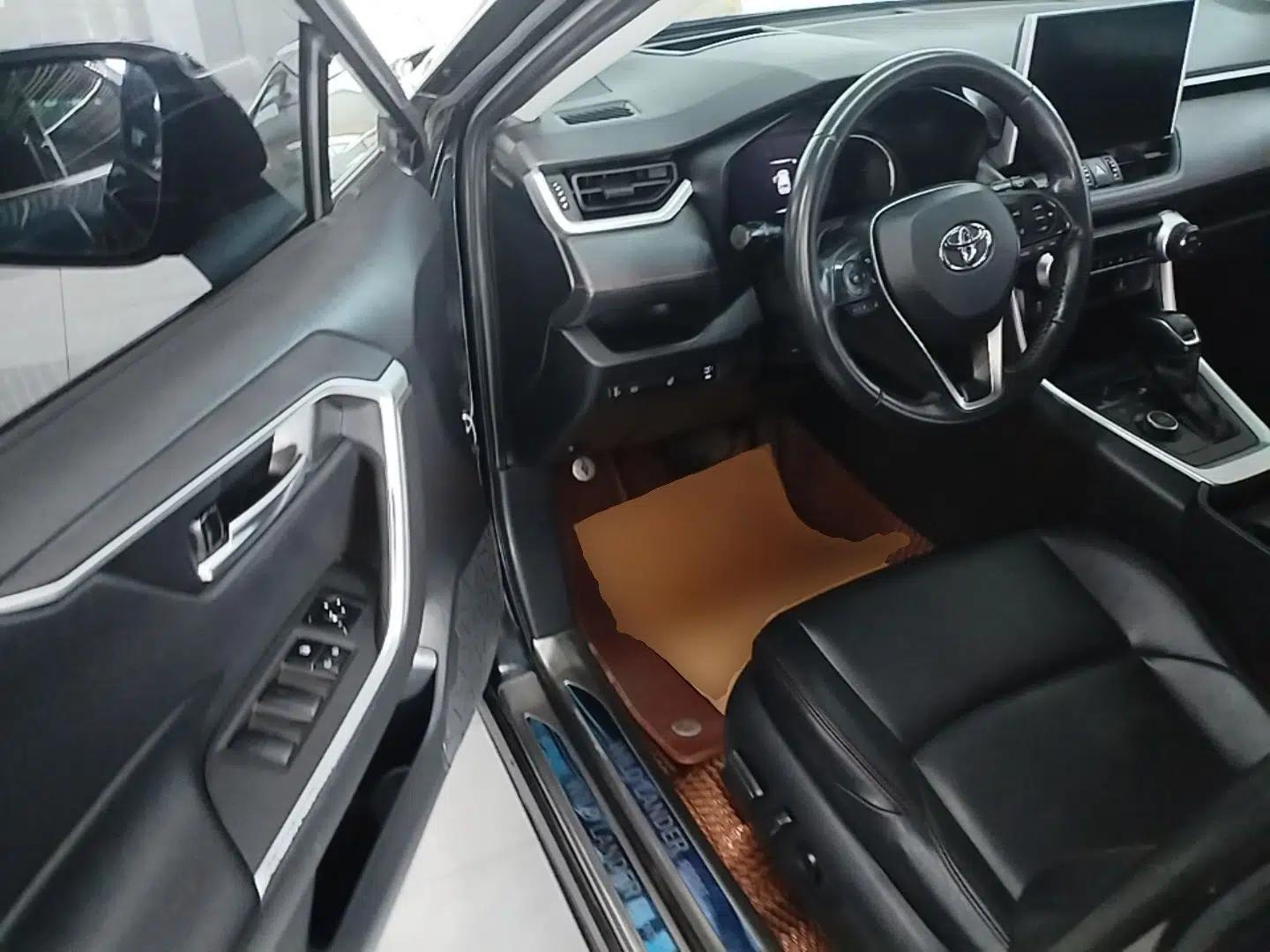Toyota Wildlander New Energy 2021 High-Performance Edition 2.5L Two-Wheel Drive Powerful Version — миниатюра 19